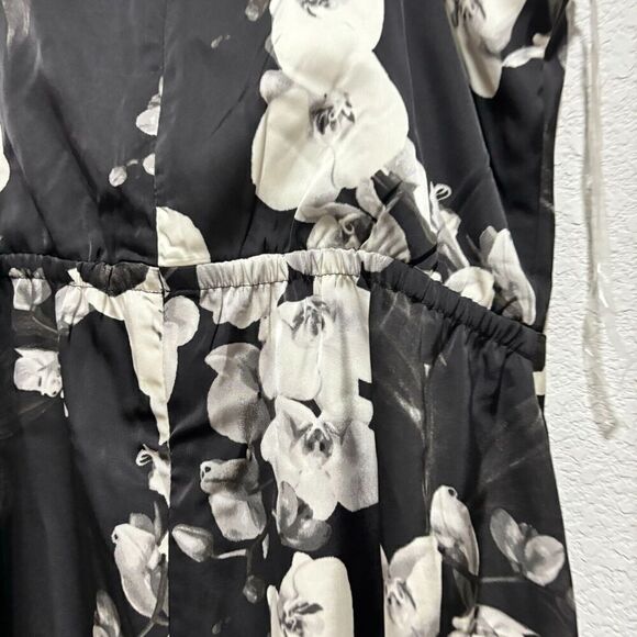 NWT Worthington Industries Midi Slip Dress XL V Neck Back Zip Black White Floral - Picture 10 of 14